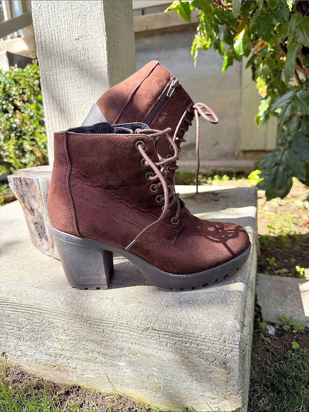 SODA Women's Brown Lace-Up Ankle Boots US 7